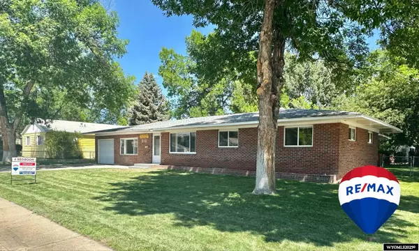 312 E Sunset Drive, Riverton, WY 82501