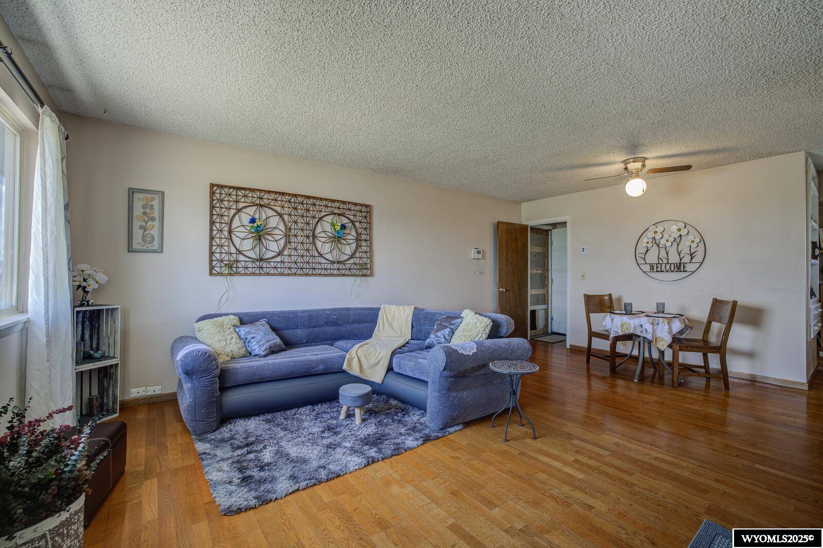 Glenrock, WY 82637,21 N Coyote Road