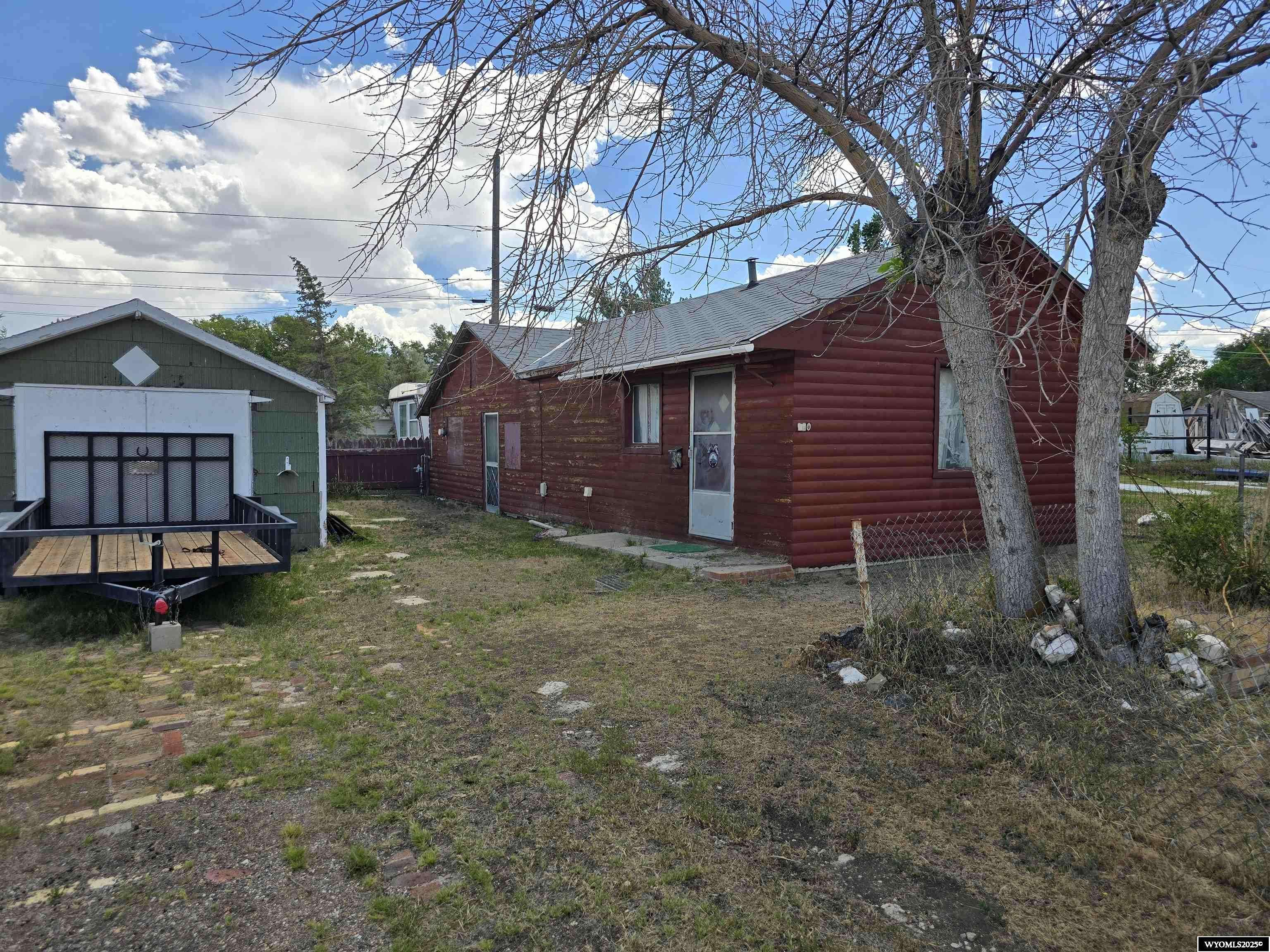 220 E Center Street, Rawlins, WY 82301