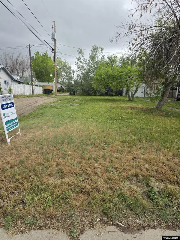 925 W 13th St, Casper, WY 82601