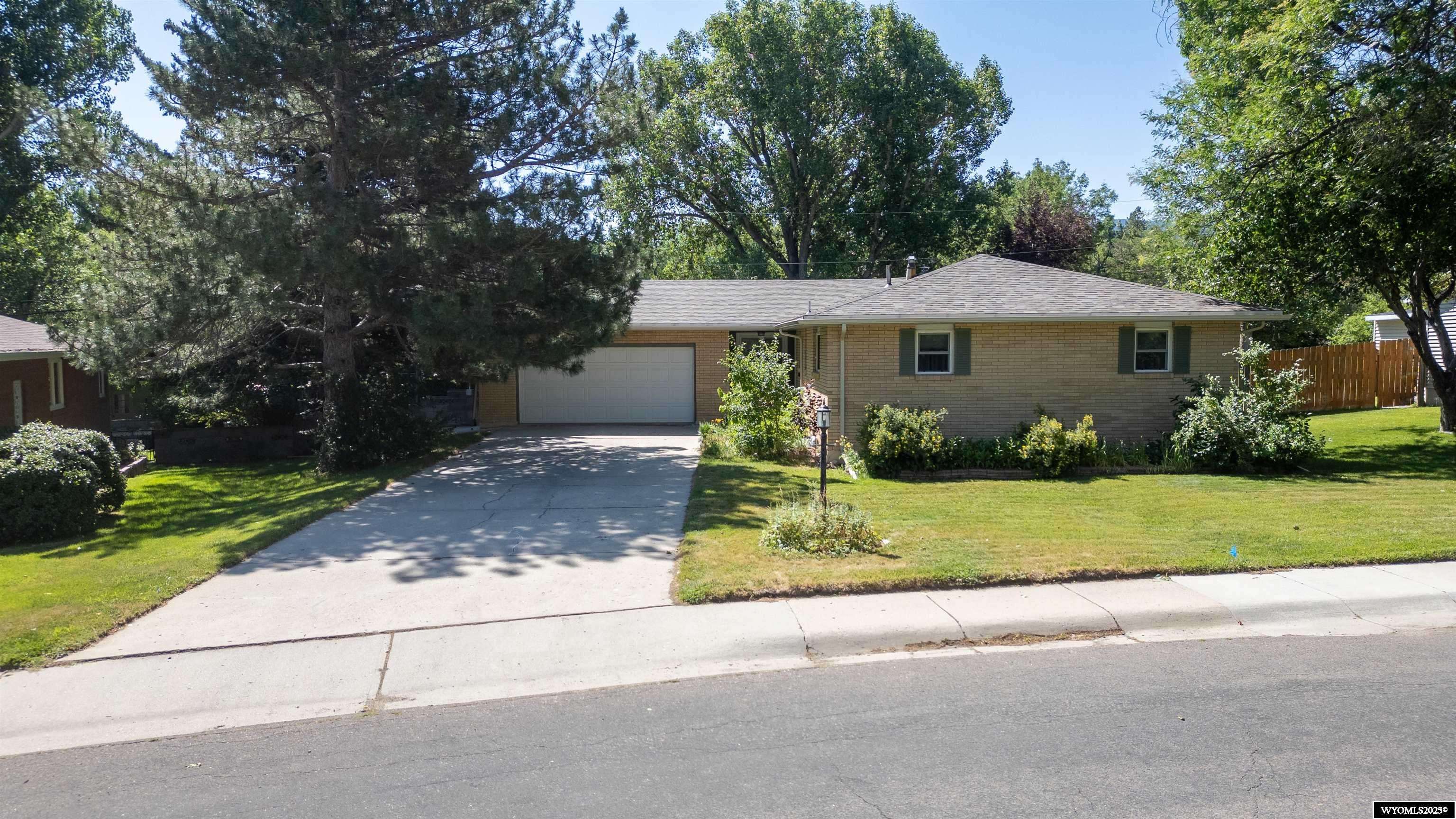 1641 Brentwood Drive, Casper, WY 82604