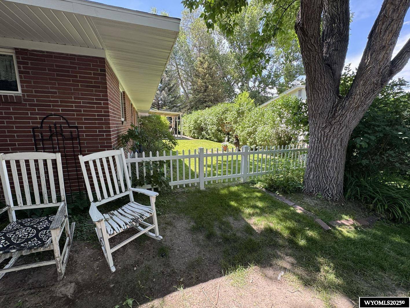 Riverton, WY 82501,328 Elk Drive Buffalo Avenue