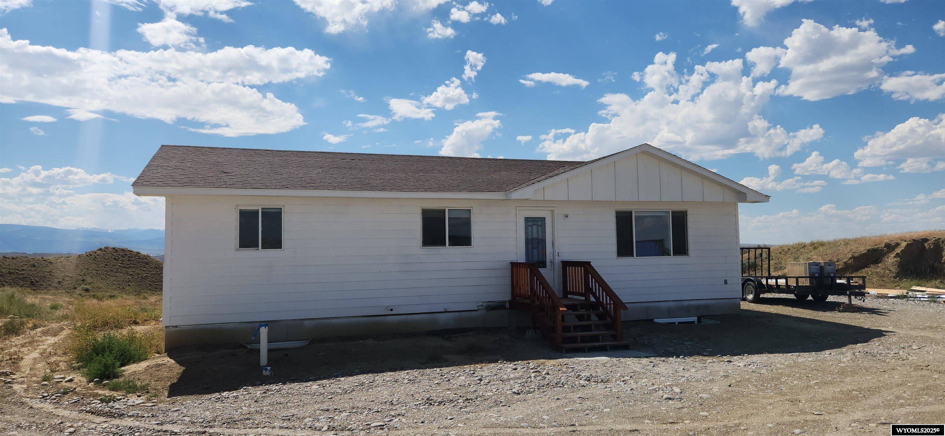 Lander, WY 82520,20 Glory Lane Hwy 789