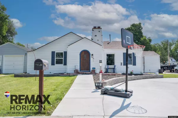 Douglas, WY 82633,639 S 5th Street