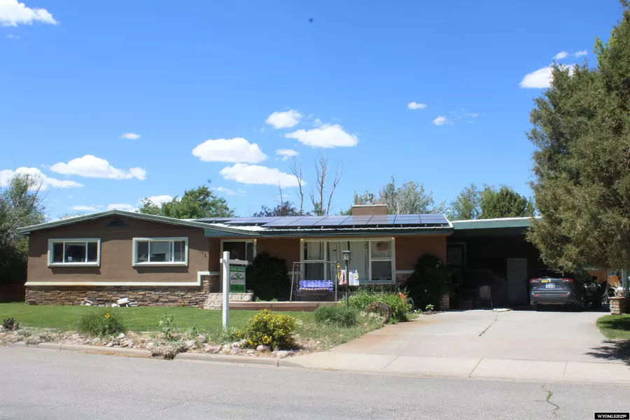 116 3rd Street, Mountain View, WY 82939