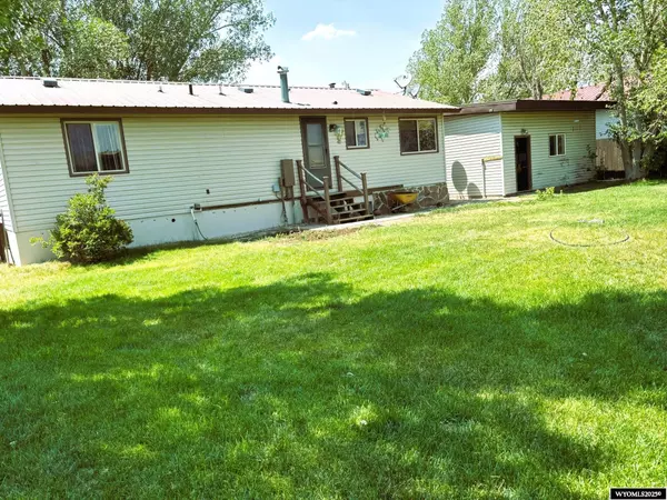 La Barge, WY 83123,529 & 543 South Pine Street