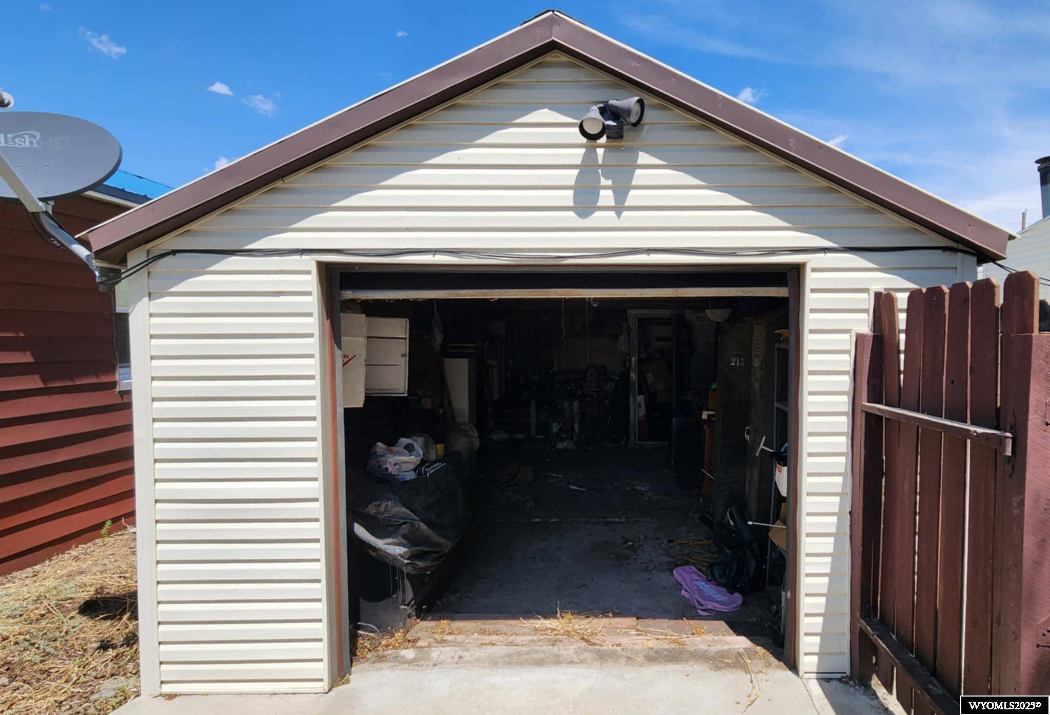 Green River, WY 82935,485 E 3rd South Street