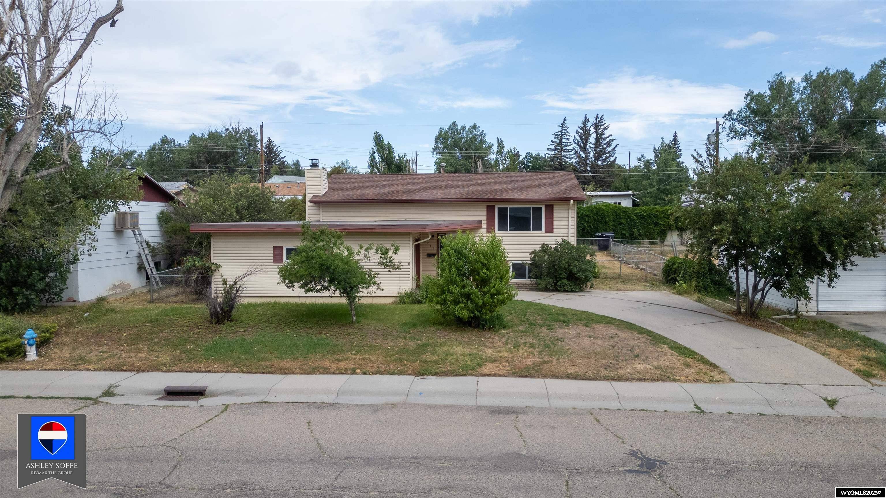 1742 Glendale Avenue 17th, Casper, WY 82601