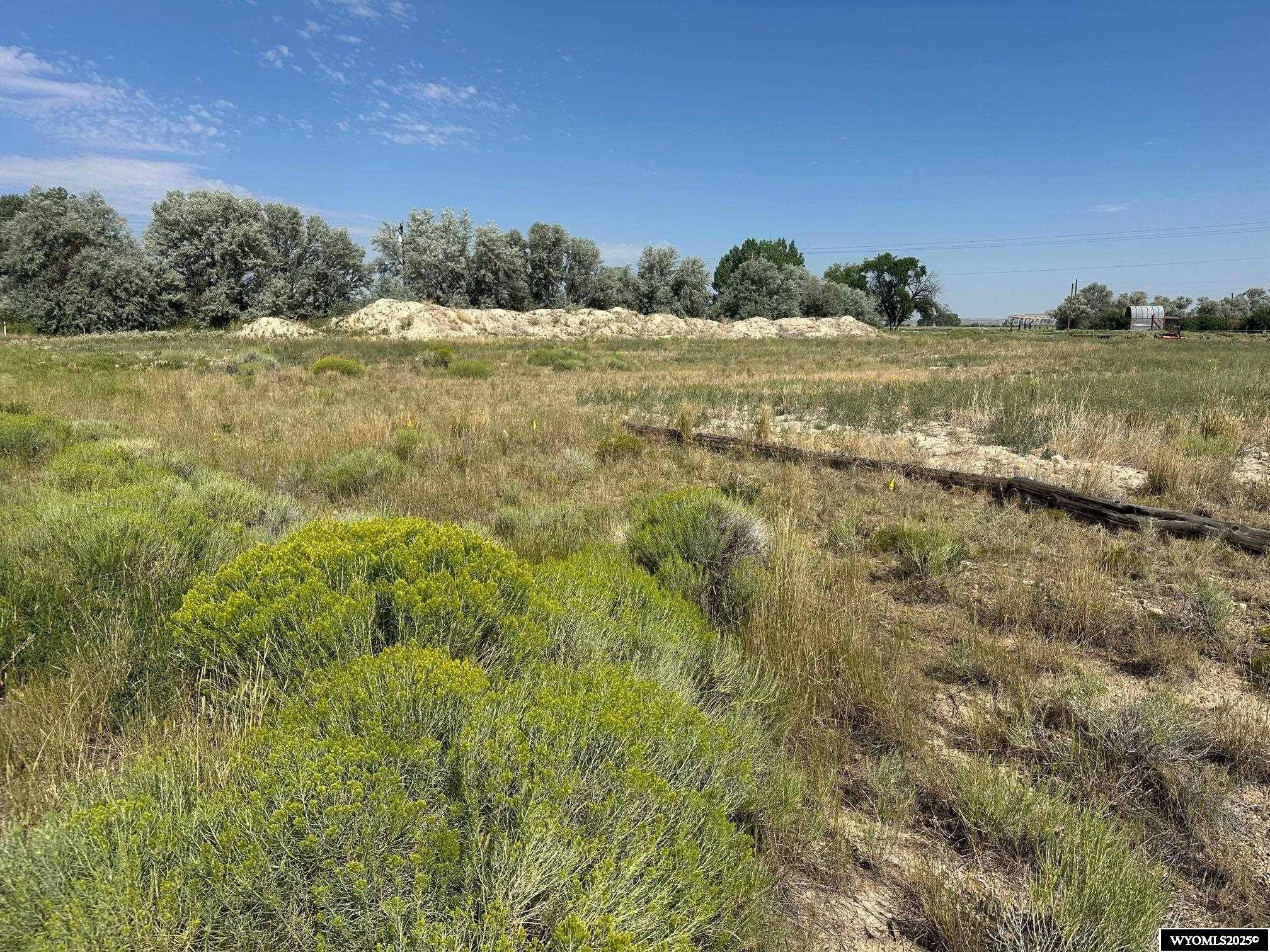 514 W Hugus, Saratoga, WY 82331