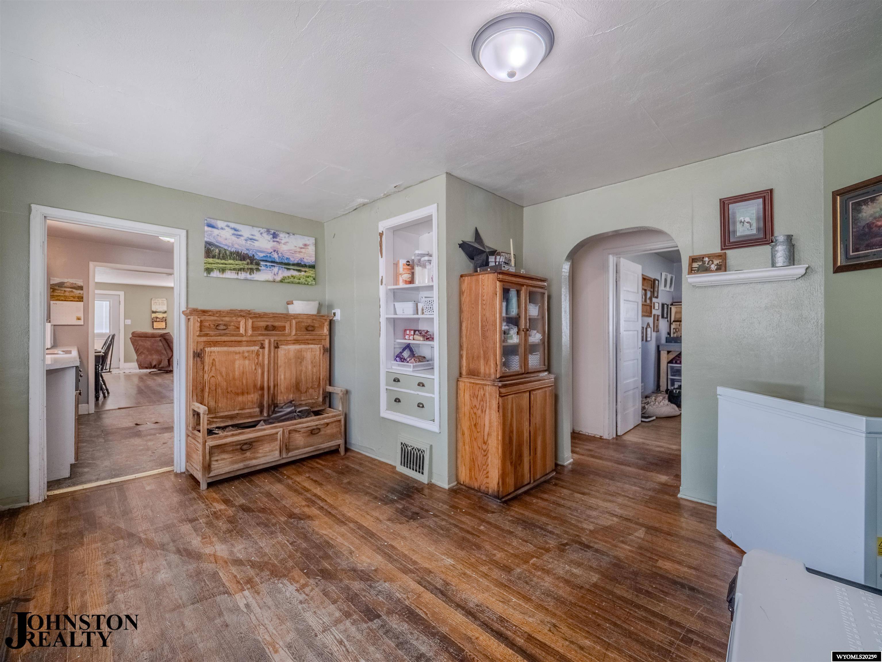 Douglas, WY 82633,816 S 7th