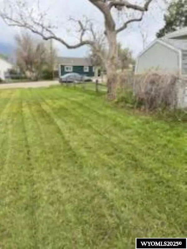 Casper, WY 82604,1144 S Willow St