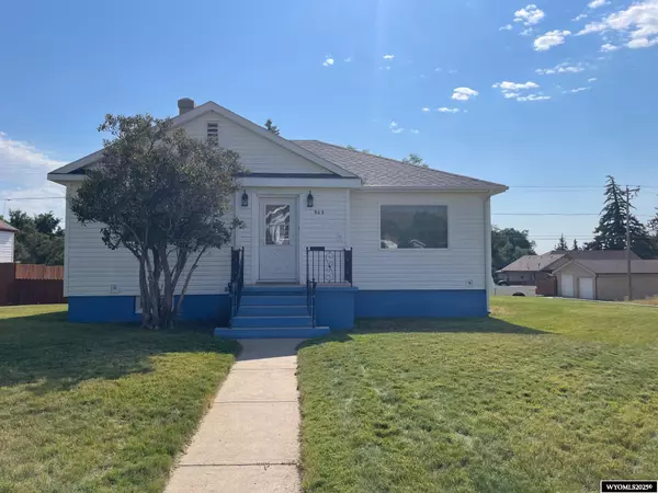 903 12th Street, Rawlins, WY 82301