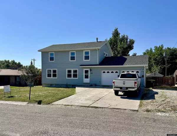 116 W Heath Street, Rawlins, WY 82301
