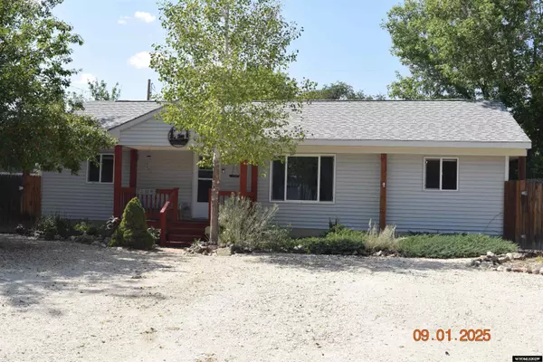 Glenrock, WY 82637,225 N 4th Street