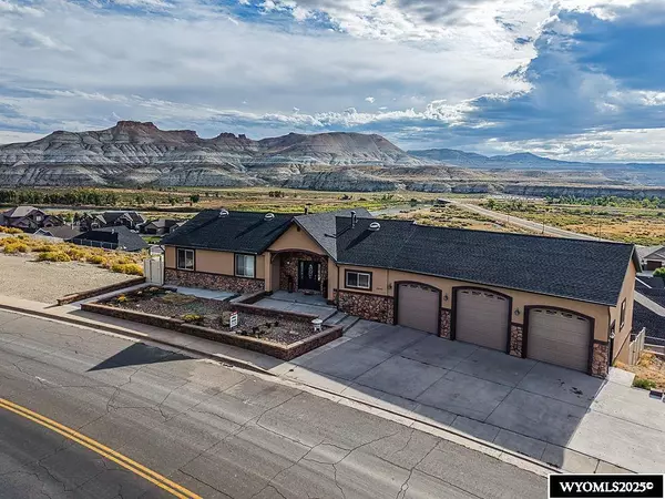 2040 E Teton Boulevard, Green River, WY 82935