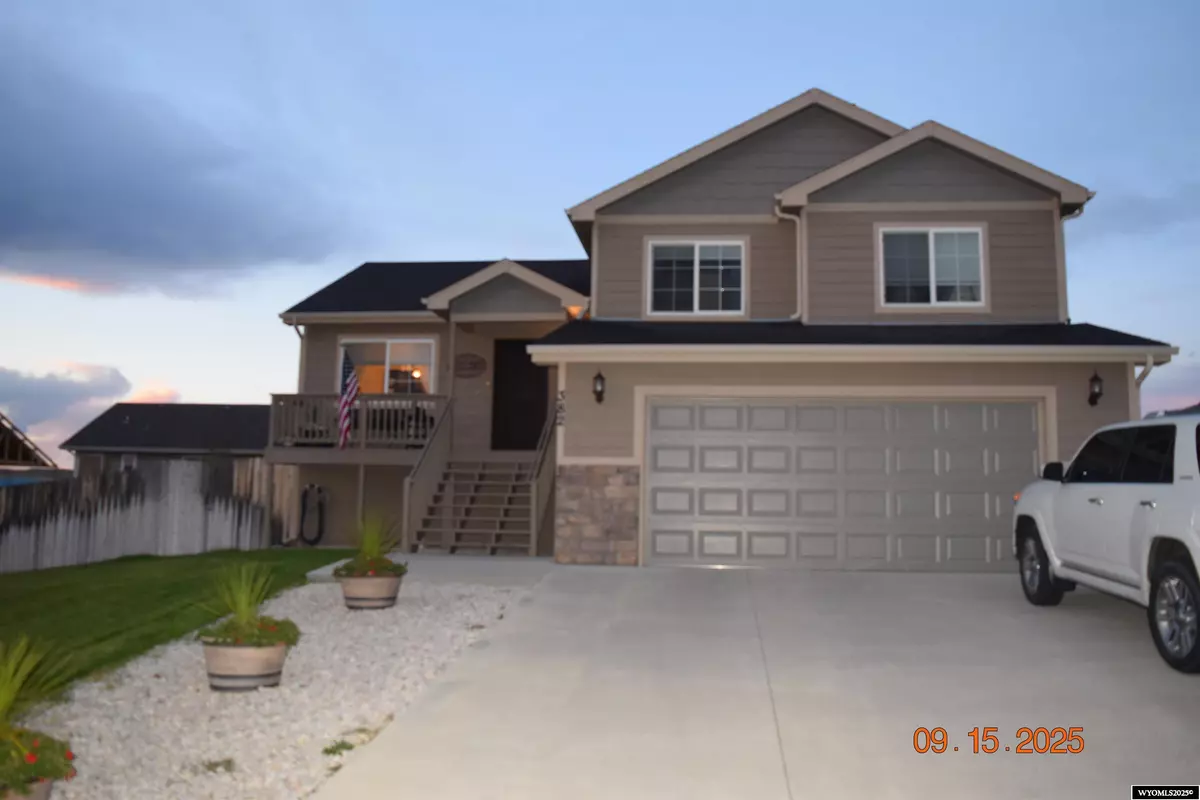 Glenrock, WY 82637,382 Miller Road