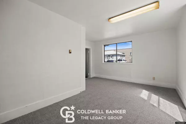 Casper, WY 82601,1011 E B St