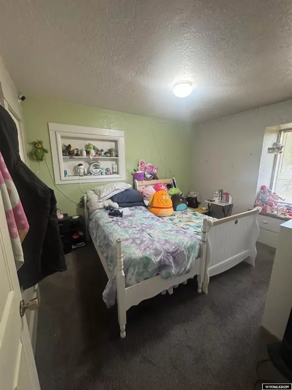 Evanston, WY 82930,819 Walton Avenue