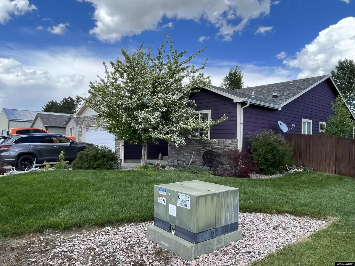 Wheatland, WY 82201,806 18th St
