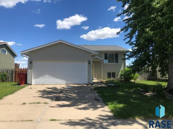 3008 Francis St, Yankton, SD 57078