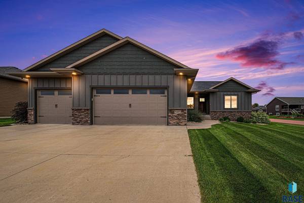 5401 Breezeway Ave, Sioux Falls, SD 57108