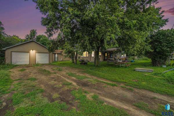 21649 448th Ave, Oldham, SD 57051