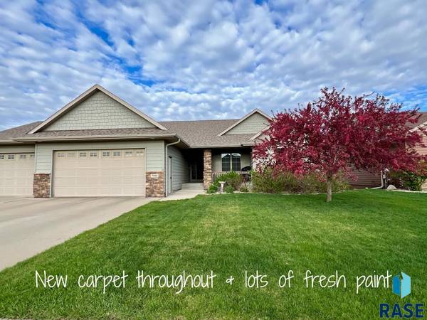 7900 S Grass Creek Dr, Sioux Falls, SD 57108