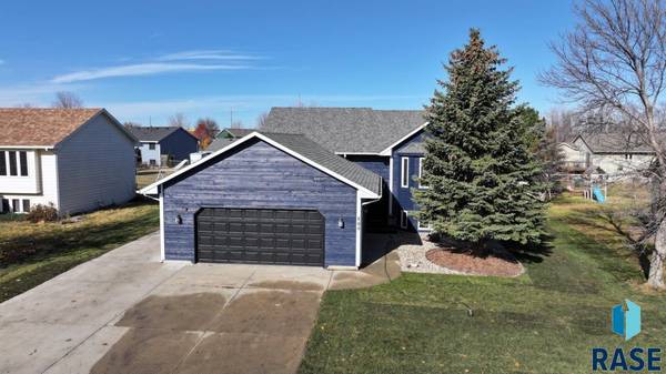 804 E Maywood St, Brandon, SD 57005