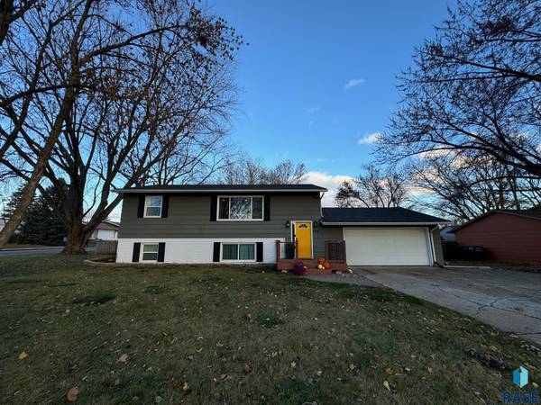 408 N Eastern Ave, Hartford, SD 57033