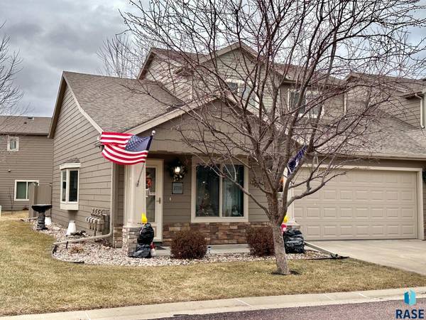 2719 E Indigo Pl, Sioux Falls, SD 57108