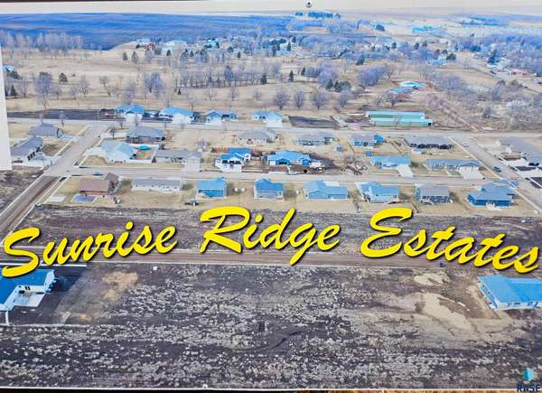 629 Hawk Ave, Colman, SD 57017