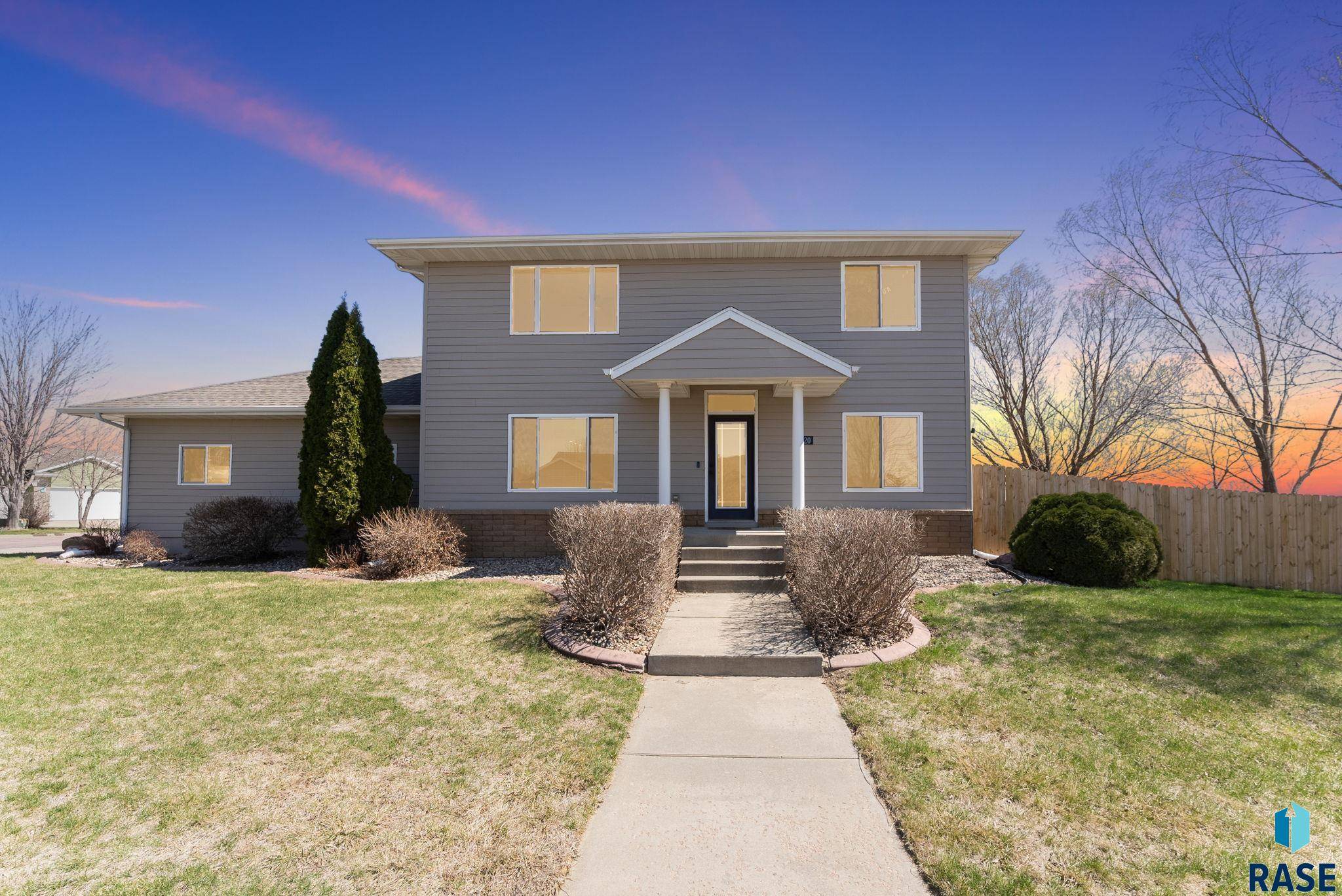 320 S Summer Ave, Brandon, SD 57005-6691