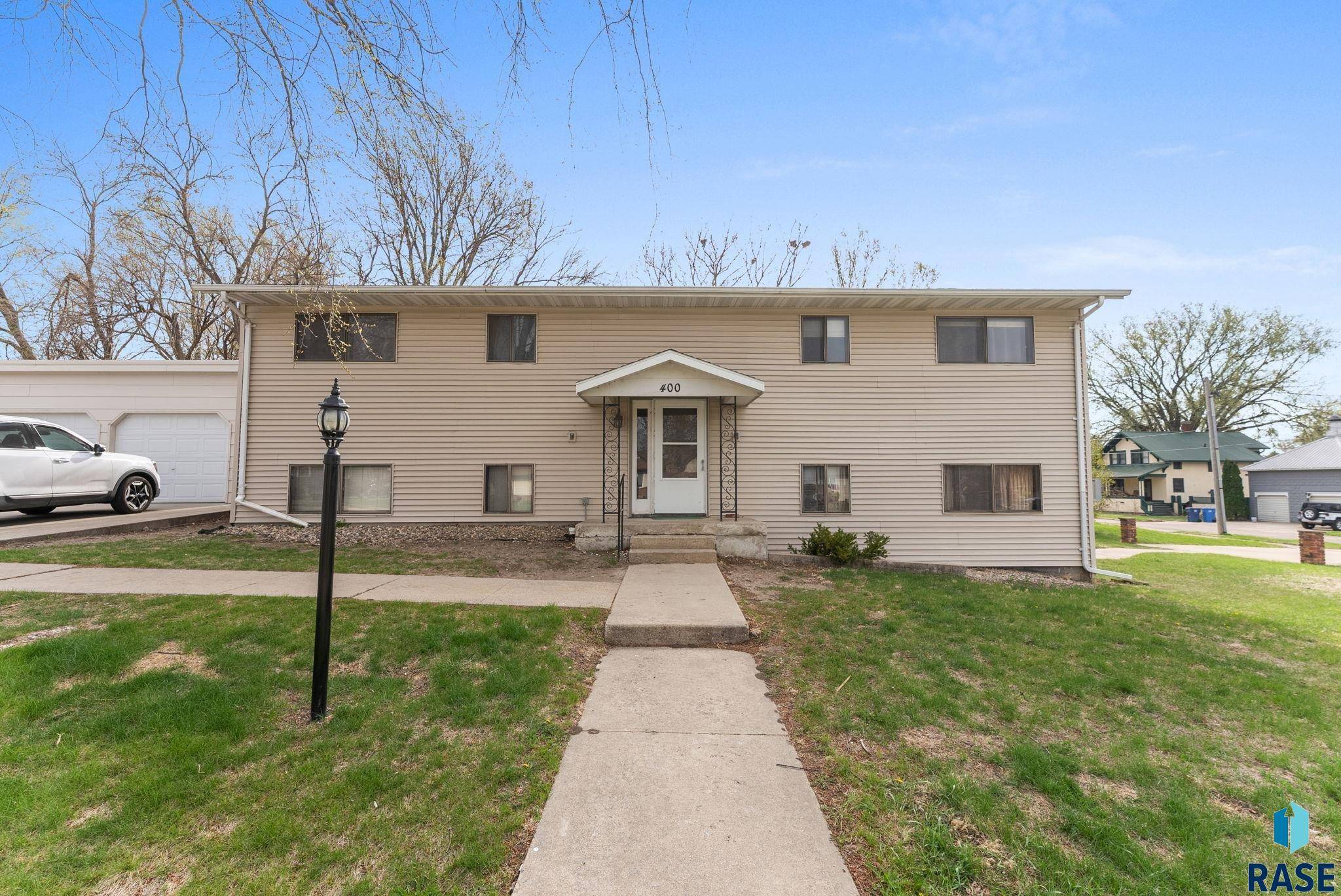 400 N Dakota St, Canton, SD 57013