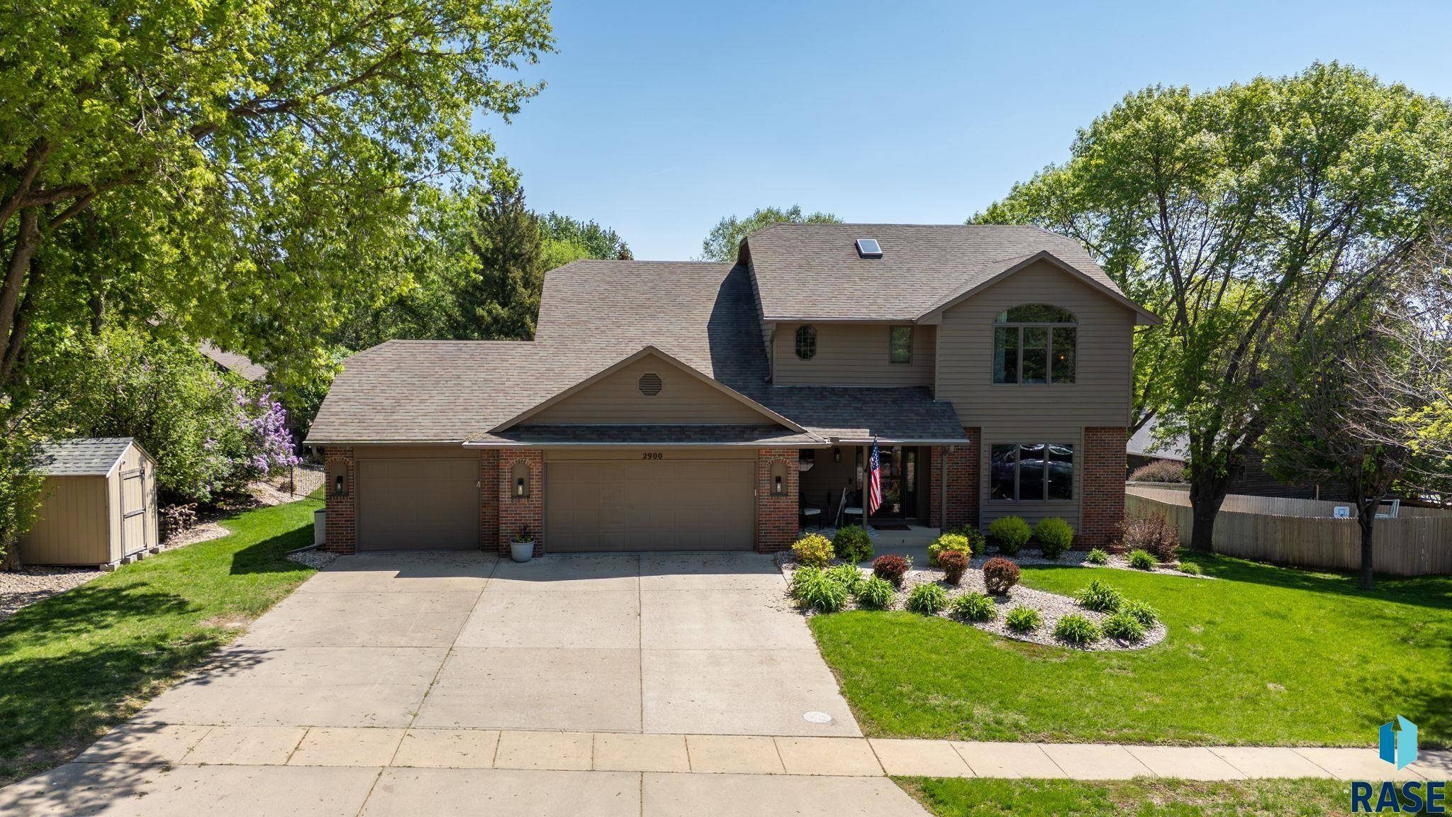2900 S Kinkade Ave,  Sioux Falls,  SD 57103