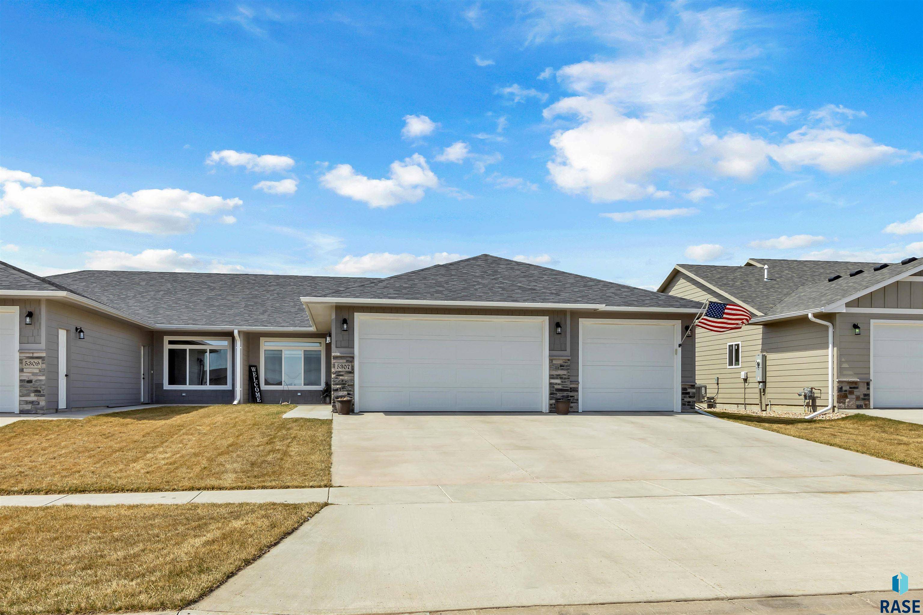 5307 S Dubuque Ave,  Sioux Falls,  SD 57108