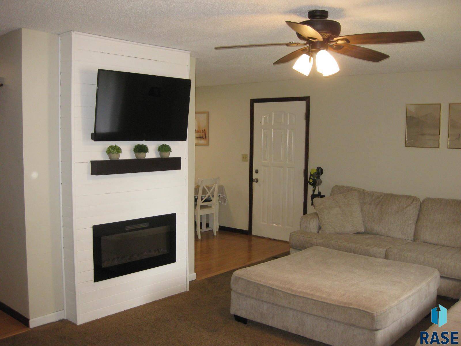 Dell Rapids, SD 57022,1204 State Ave