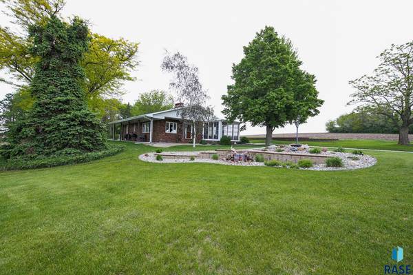 48224 266th St, Brandon, SD 57005