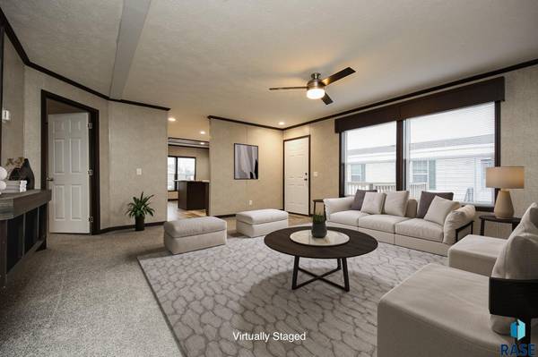6006 S Prestwick Pl, Sioux Falls, SD 57106-2493