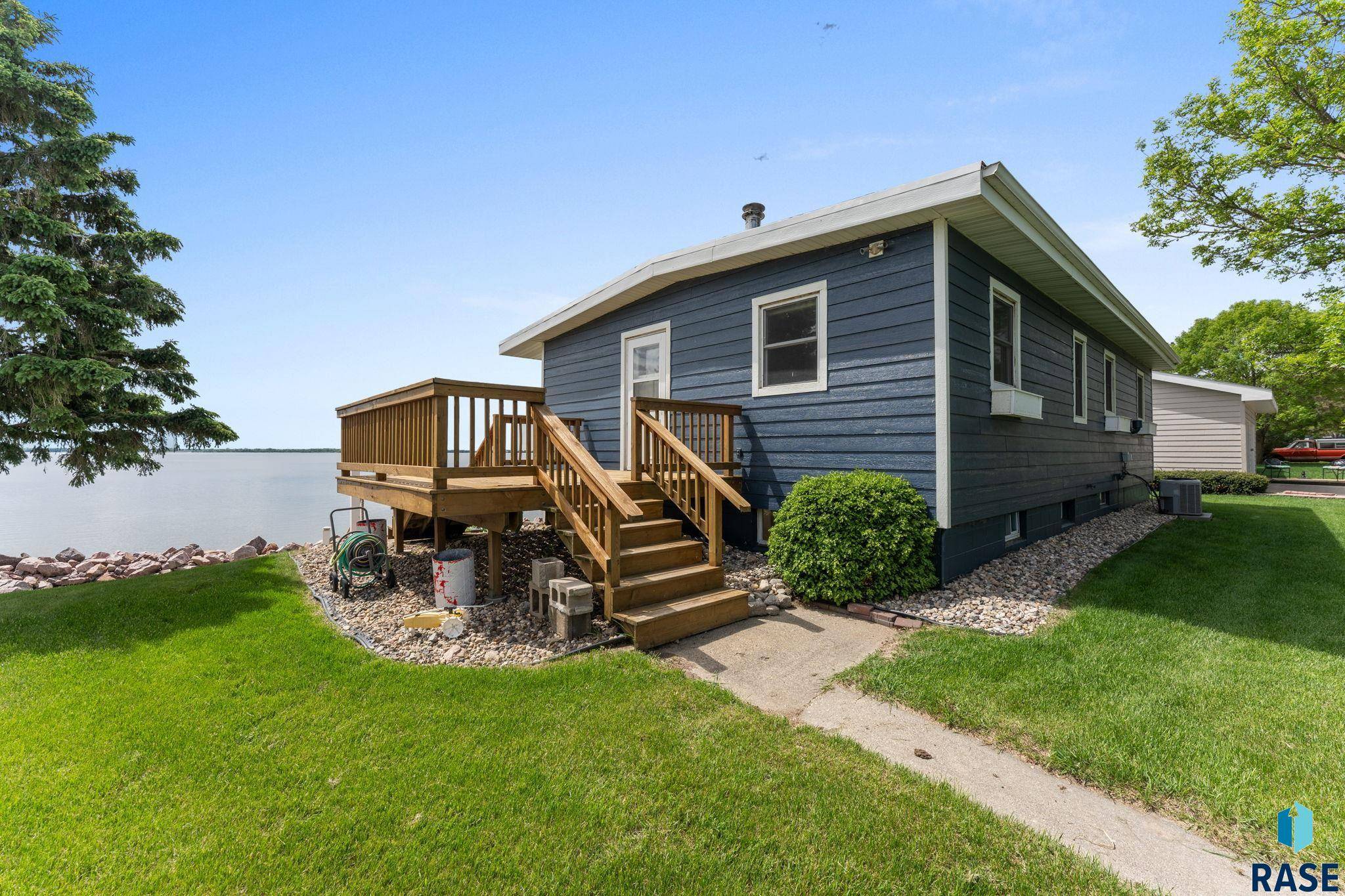 Lake Norden, SD 57248,374 W Lake Dr
