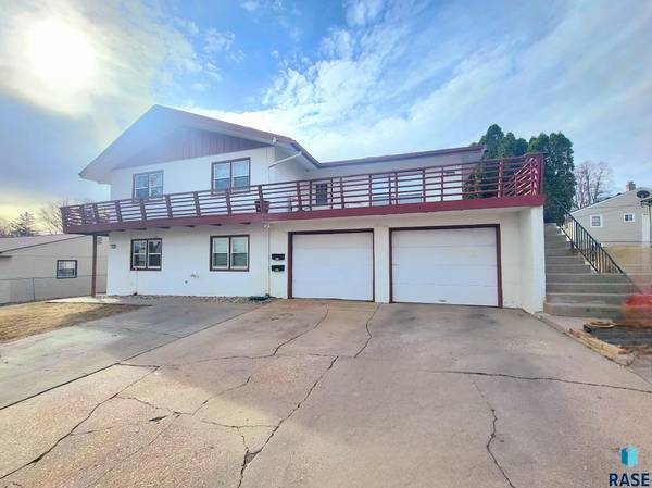3605 E 18 St, Sioux Falls, SD 57103