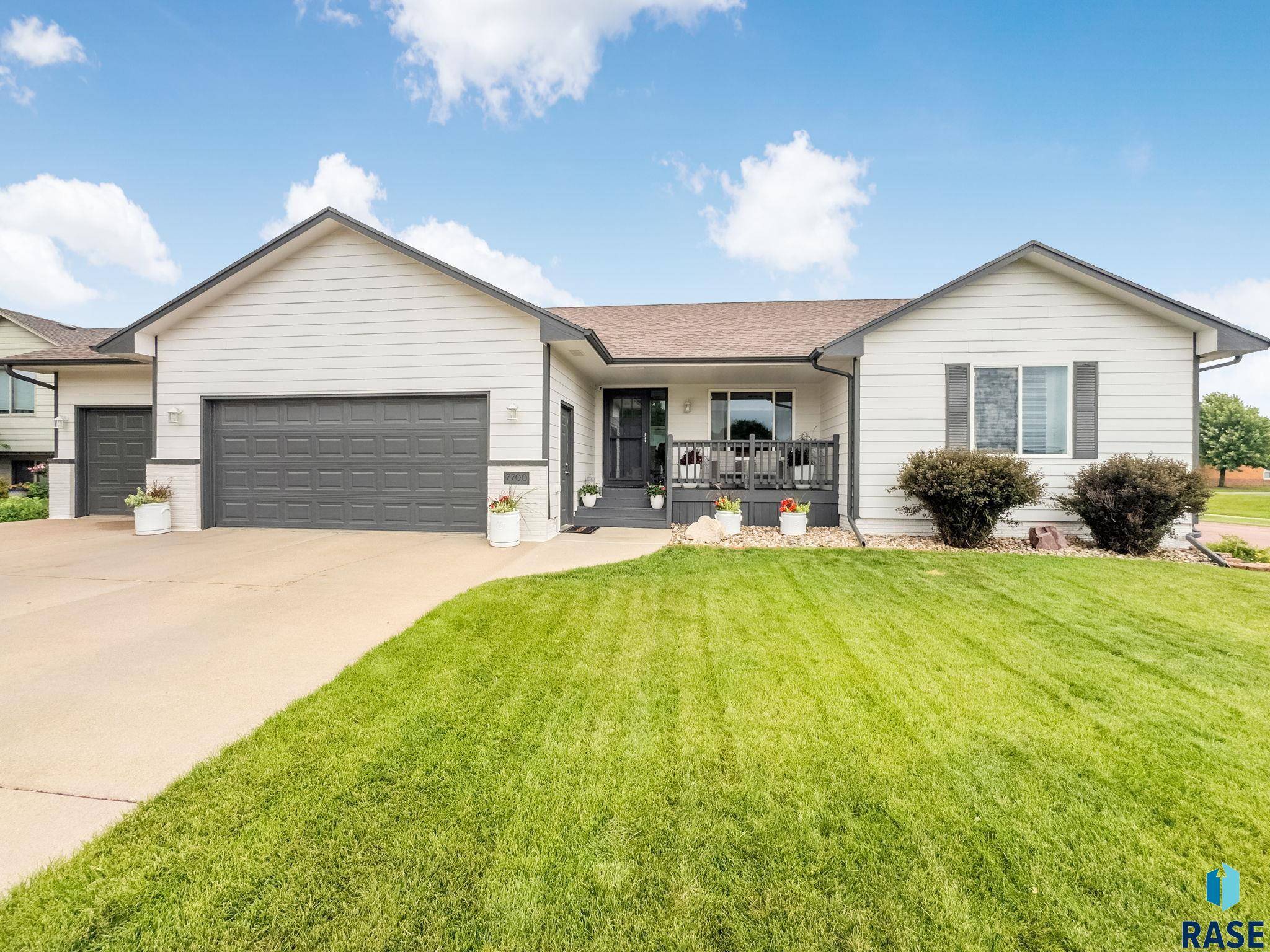 7700 W Ione St, Sioux Falls, SD 57106
