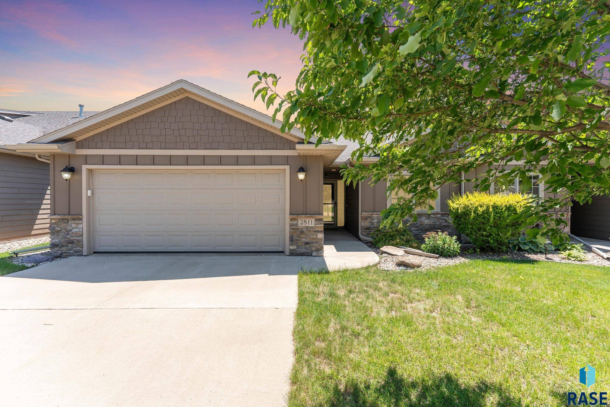 2811 E Buckingham St, Sioux Falls, SD 57108