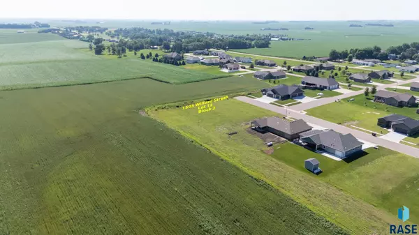 1503 Willard Ln, Larchwood, IA 51241