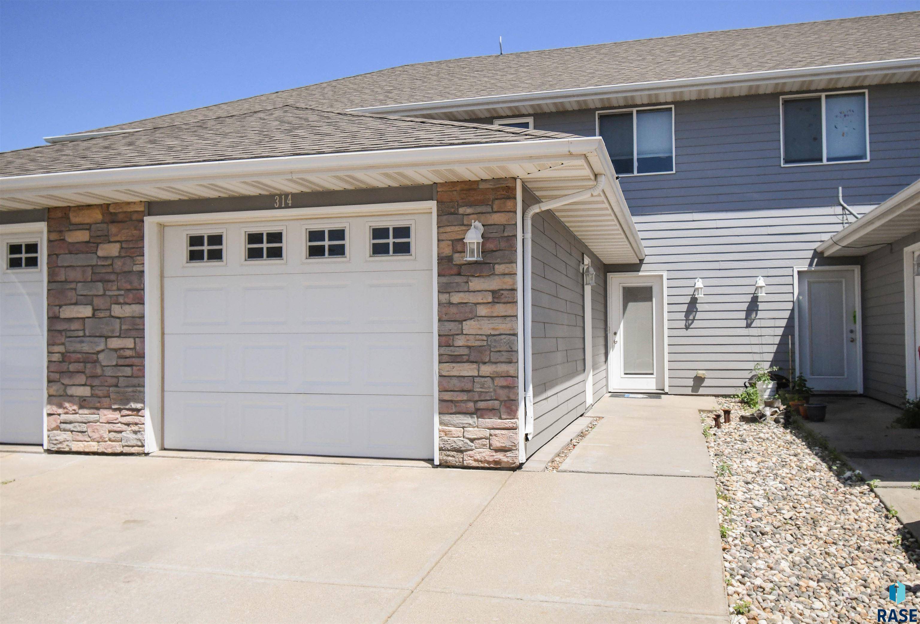314 Scott Pl, Tea, SD 57064