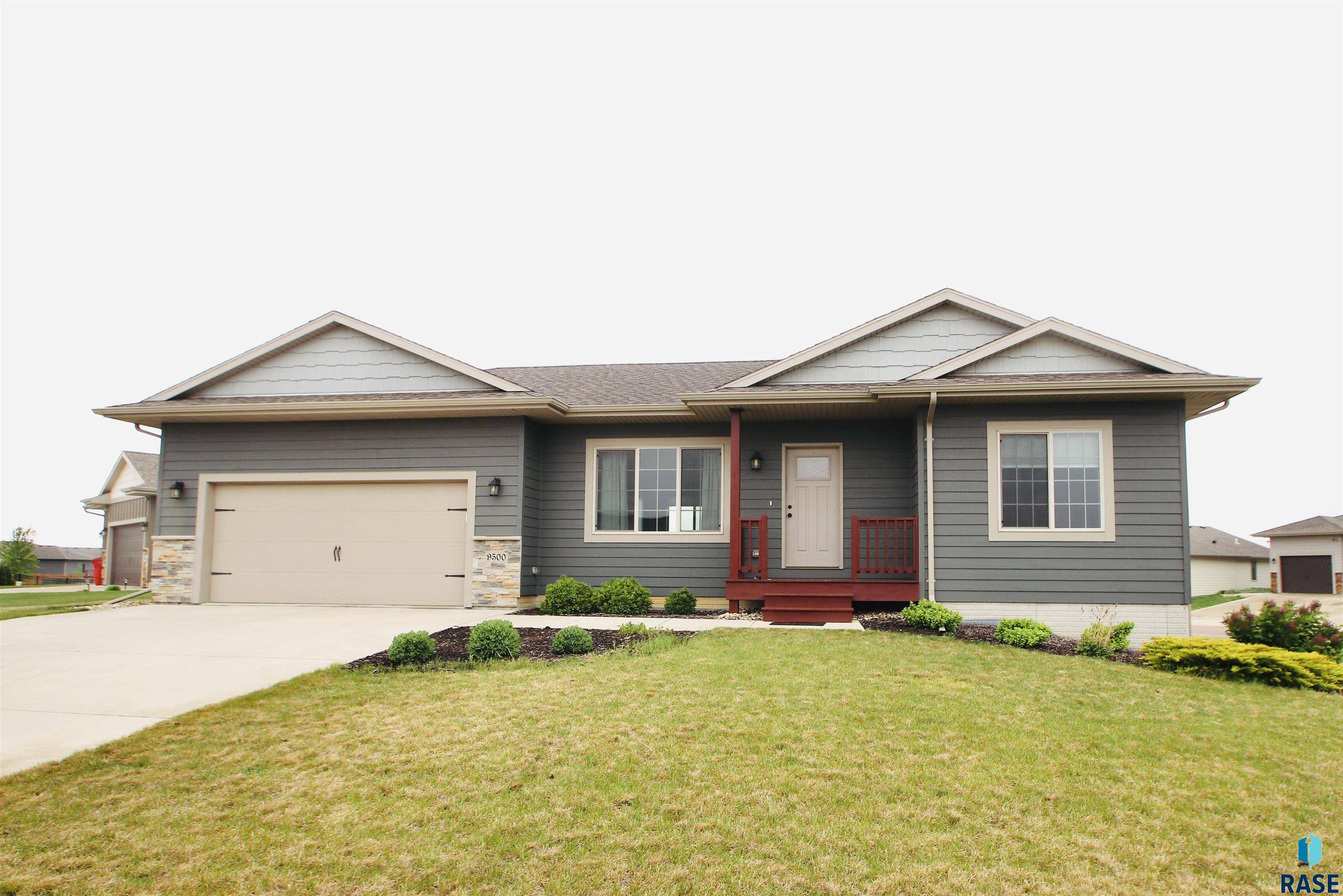 9500 W Richie Cir, Sioux Falls, SD 57106