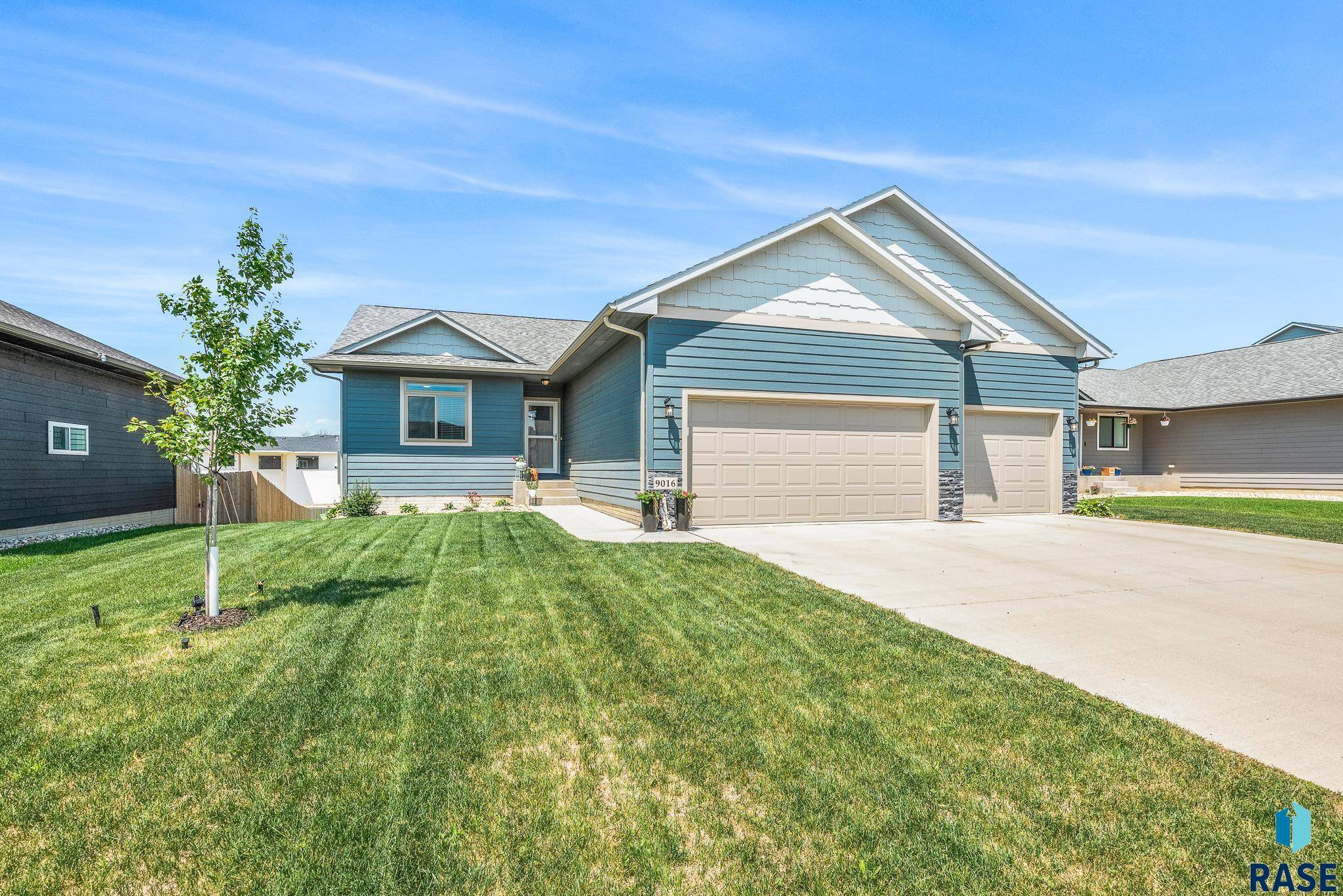 9016 W 24th St, Sioux Falls, SD 57106
