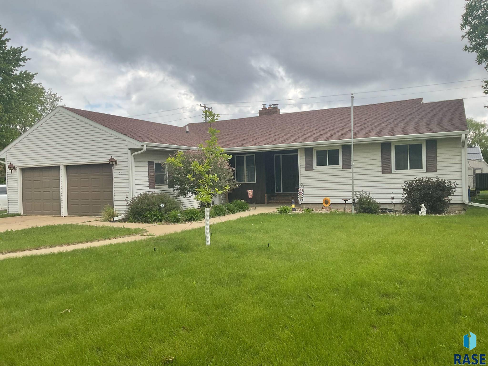 501 E 4th St, Parker, SD 57053