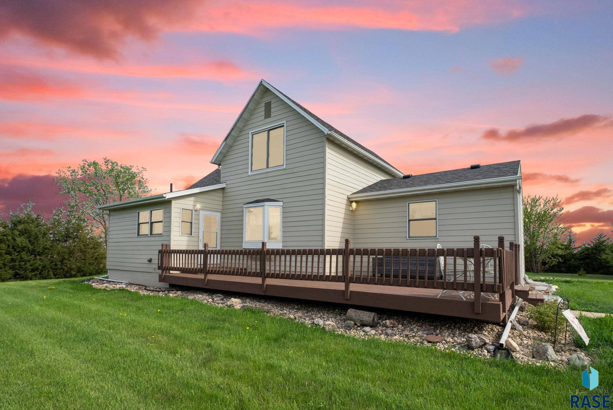 47847 272nd St, Harrisburg, SD 57032