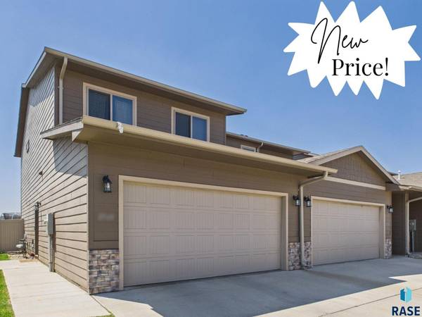 2560 E Meadowside Pl, Sioux Falls, SD 57108
