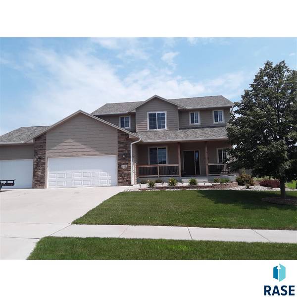 100 Oak Ave, Crooks, SD 57020